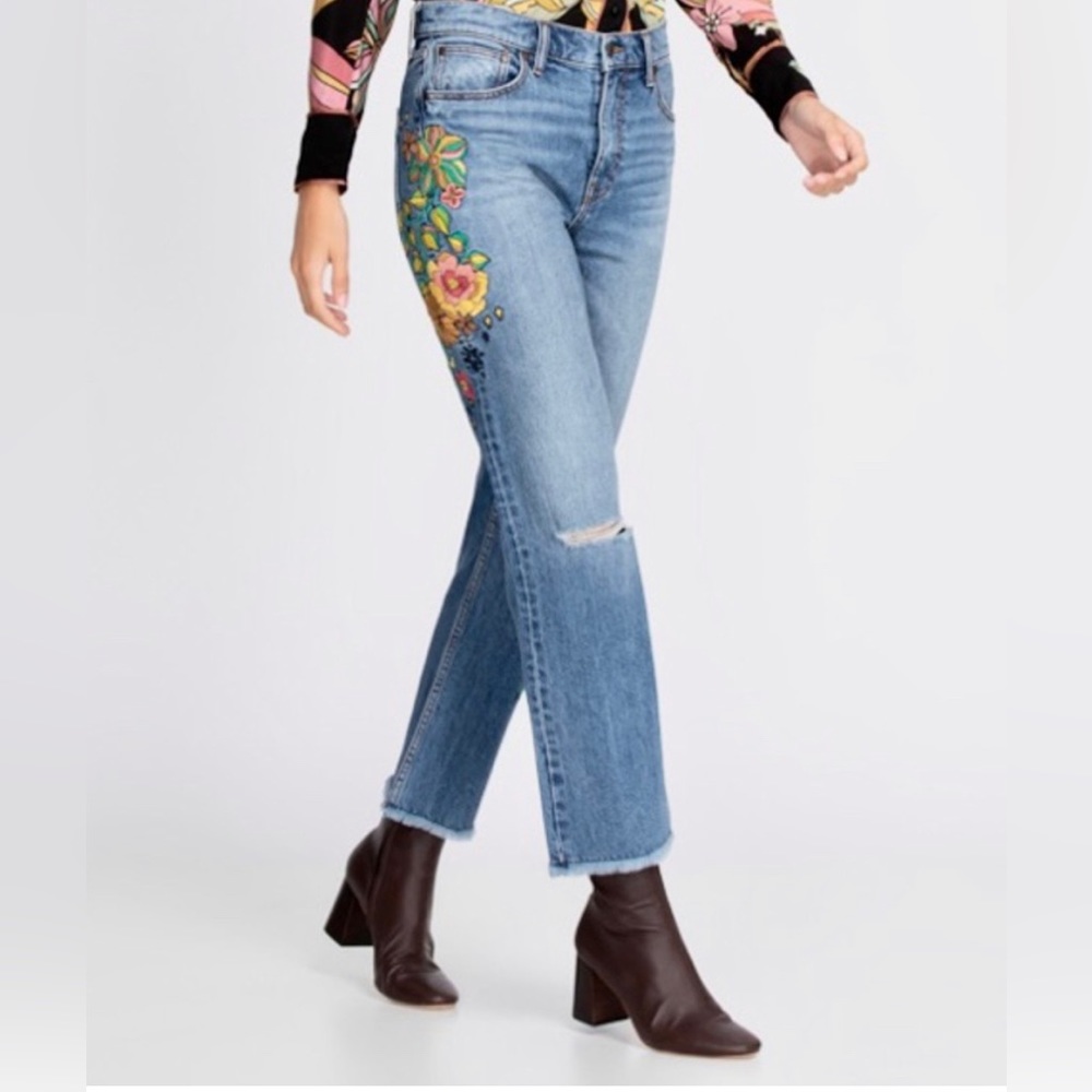 Johnny Was Campana Cropped Straight Jean.           Size 28 NWT